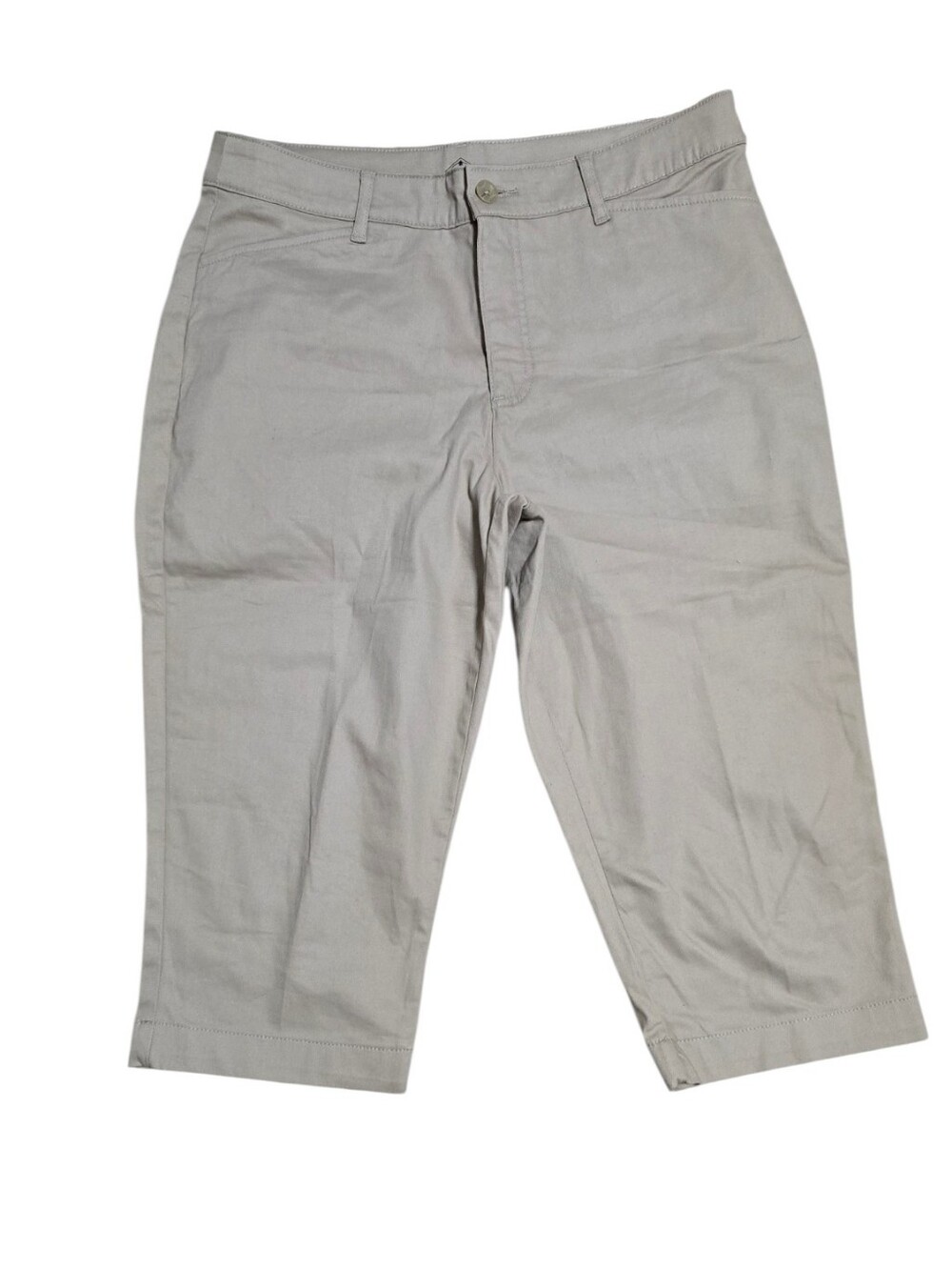 St. John's Bay Tan Capri Pants